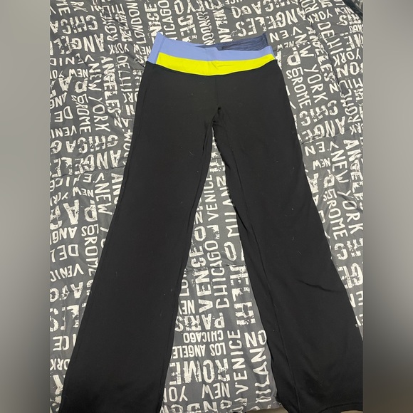 Lululemon Flare Yoga Pants - Picture 4 of 4